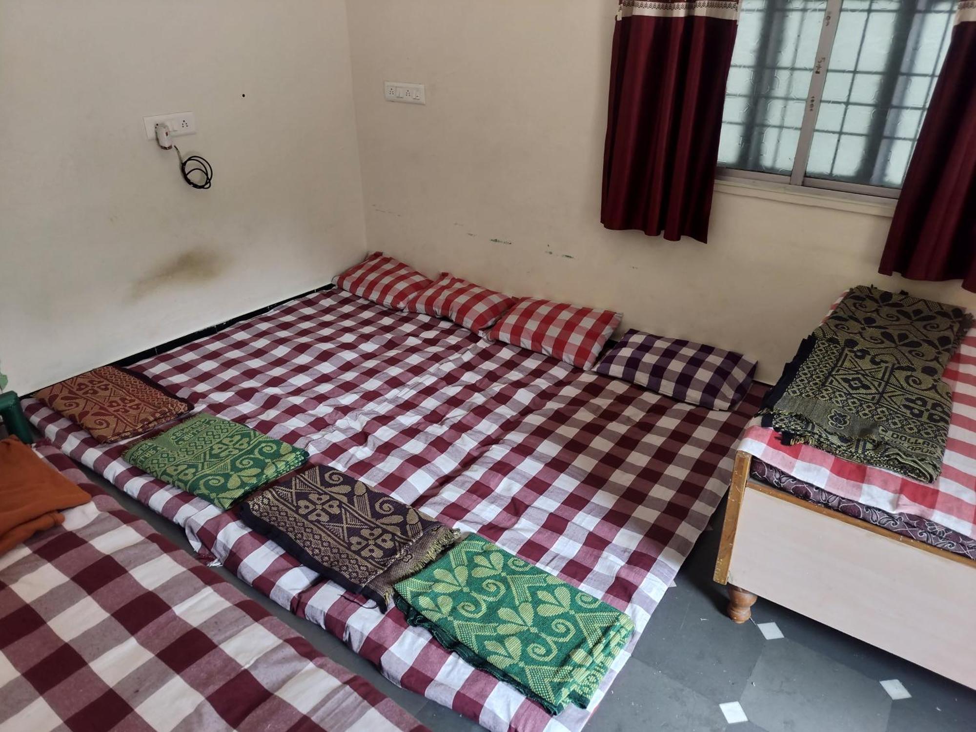 Samarth Sawali Guest House, Vidhyanagar Akkalkot Akalkot Bagian luar foto